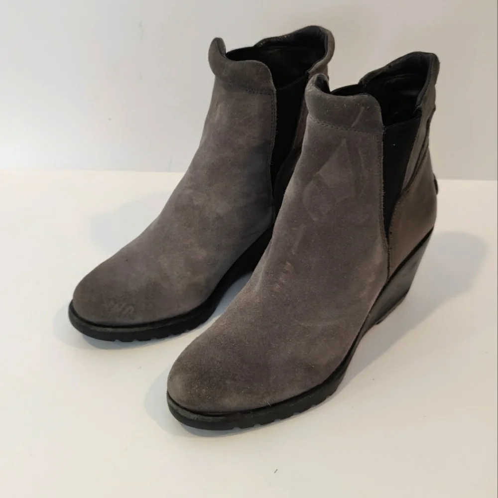 Sorel After Hours Chelsea Wedge Boots In Gray